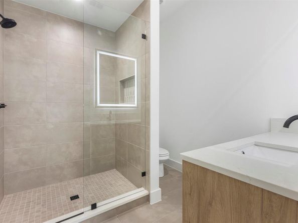 5611  Ellsworth Avenue  102, Dallas Texas 75206
