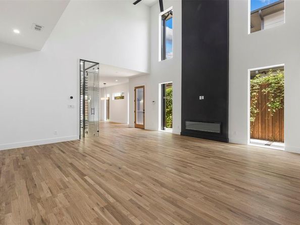 5611  Ellsworth Avenue  102, Dallas Texas 75206