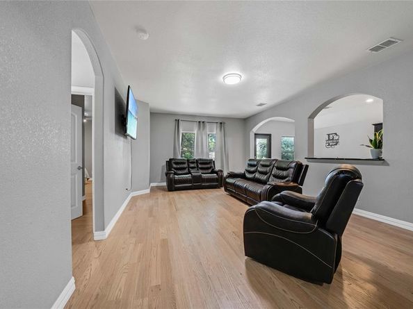 6214  Teague Drive , Dallas Texas 75241