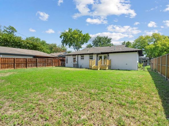 10209  Casa View Drive , Dallas Texas 75228