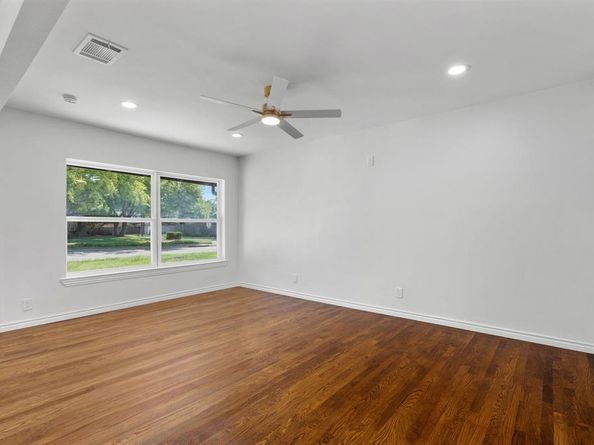 10209  Casa View Drive , Dallas Texas 75228
