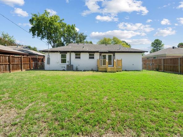 10209  Casa View Drive , Dallas Texas 75228