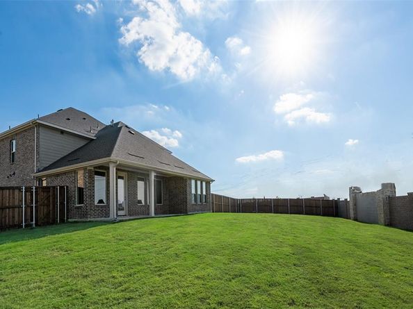 3129  Arthurdale Street , Celina Texas 75009