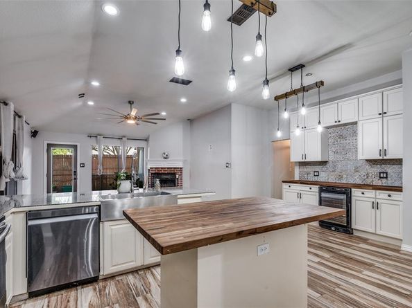 5005  Bradley Lane , Arlington Texas 76017