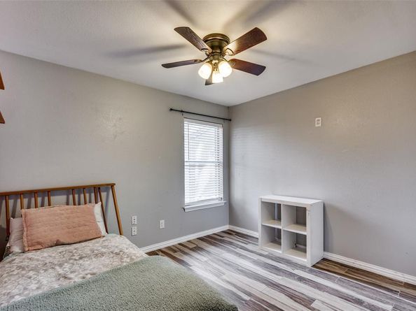 5005  Bradley Lane , Arlington Texas 76017