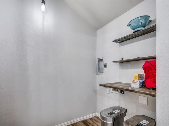 5005  Bradley Lane , Arlington Texas 76017