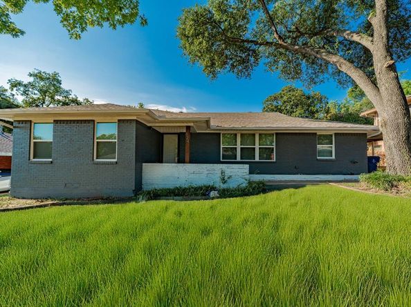 824  Carney Drive , Garland Texas 75041