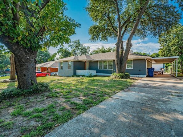 824  Carney Drive , Garland Texas 75041