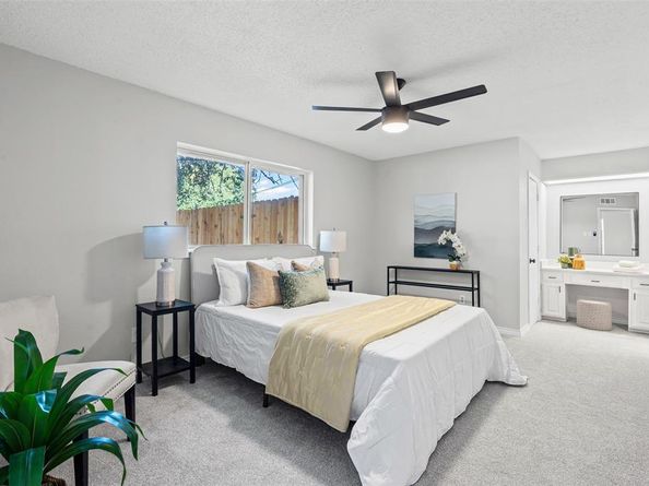 805 W Embercrest Drive , Arlington Texas 76017