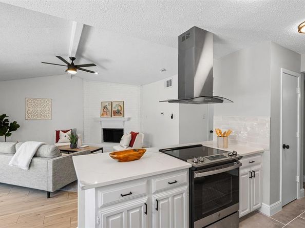 805 W Embercrest Drive , Arlington Texas 76017