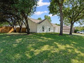 805 W Embercrest Drive , Arlington Texas 76017