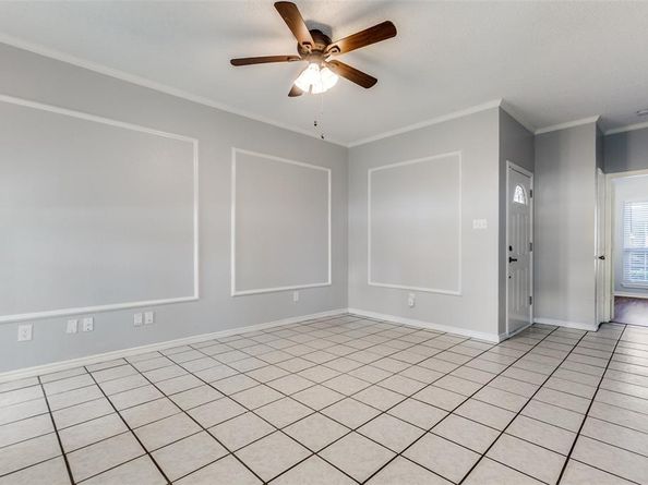 1609  Marsh Lane  110, Carrollton Texas 75006