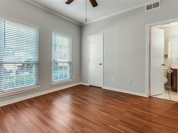 1609  Marsh Lane  110, Carrollton Texas 75006