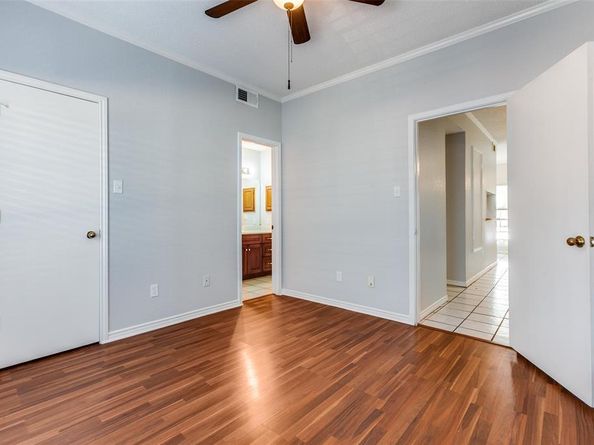 1609  Marsh Lane  110, Carrollton Texas 75006