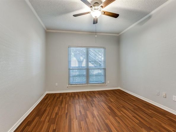 1609  Marsh Lane  110, Carrollton Texas 75006