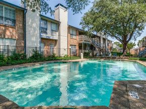 1609  Marsh Lane  110, Carrollton Texas 75006