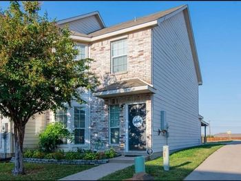 5705  Giddyup Lane 