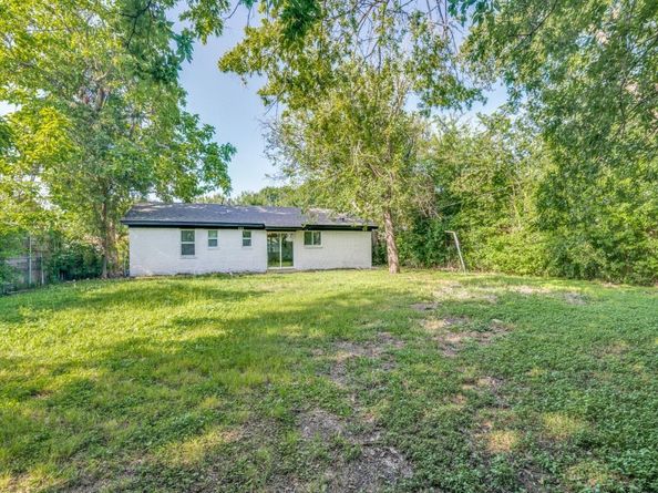 525  Moonlight Drive , Garland Texas 75040