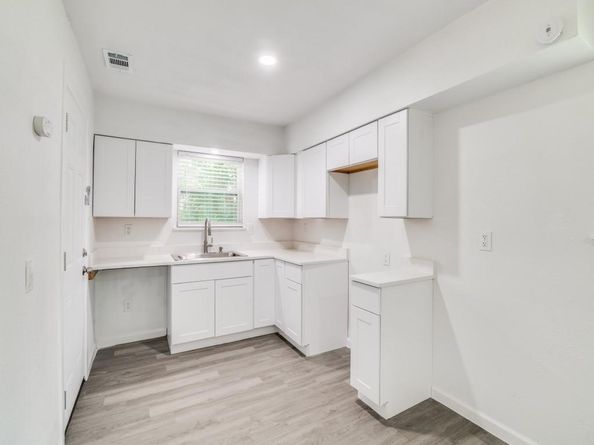 525  Moonlight Drive , Garland Texas 75040