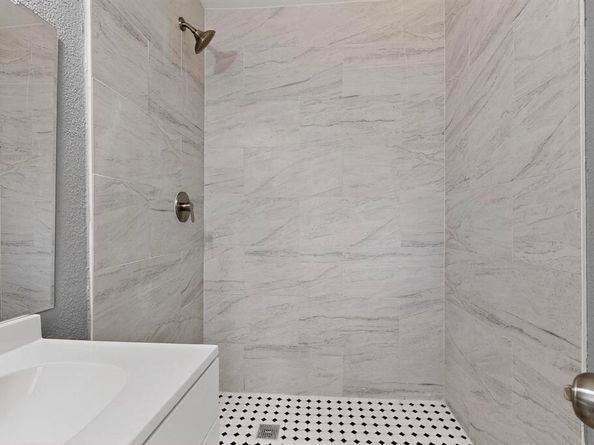 1974  SHELMAN Trail , Fort Worth Texas 76112