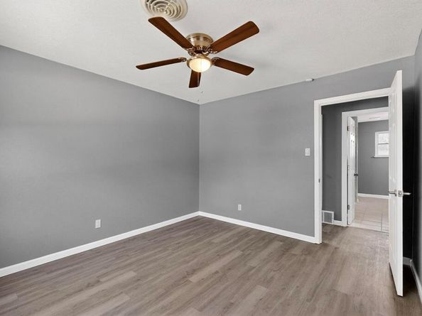 1974  SHELMAN Trail , Fort Worth Texas 76112