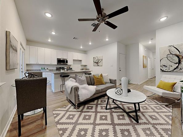1401-1404  Boxwood Lane , Forest Hill Texas 76140