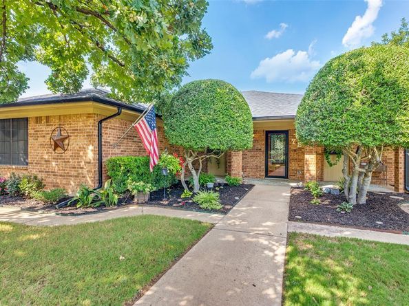 7516  Lochwood Court , Fort Worth Texas 76179