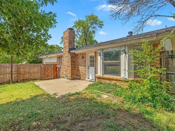 4657  Cripple Creek Road , Haltom City Texas 76137