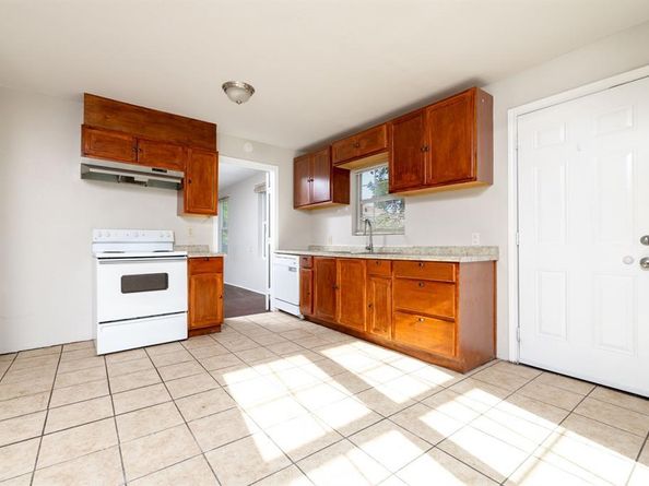 1203 E Davis Avenue , Fort Worth Texas 76104
