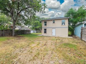 1203 E Davis Avenue , Fort Worth Texas 76104