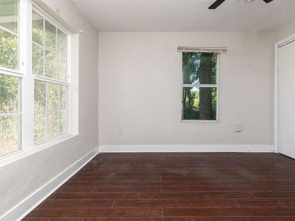 1203 E Davis Avenue , Fort Worth Texas 76104