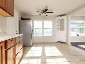 1203 E Davis Avenue , Fort Worth Texas 76104