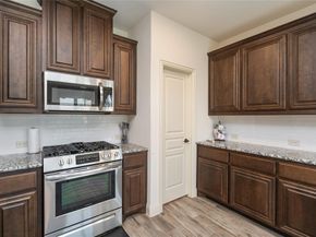 205  Oakcrest Drive , Justin Texas 76247