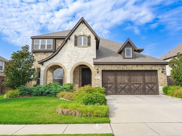 205  Oakcrest Drive , Justin Texas 76247