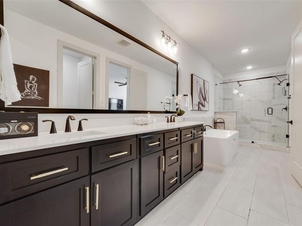 2651  Carmelita Street , Dallas Texas 75212