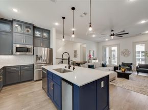 2651  Carmelita Street , Dallas Texas 75212