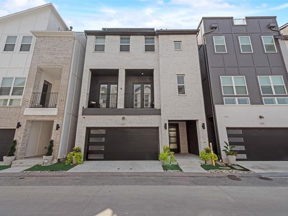 2651  Carmelita Street , Dallas Texas 75212