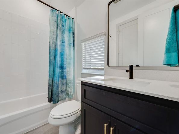 2651  Carmelita Street , Dallas Texas 75212