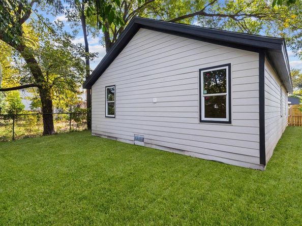 3712  Ruskin Street , Dallas Texas 75215