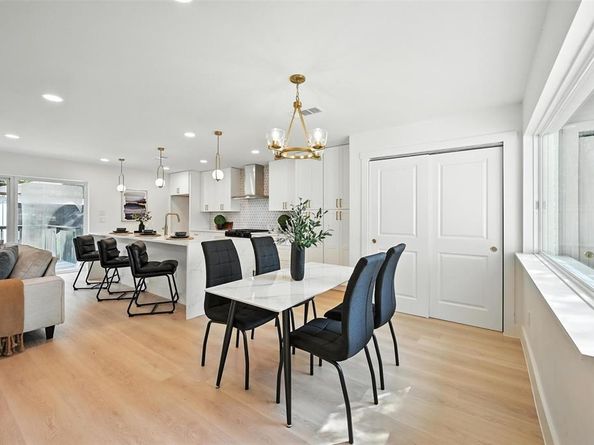 6912  Town North Drive , Dallas Texas 75231