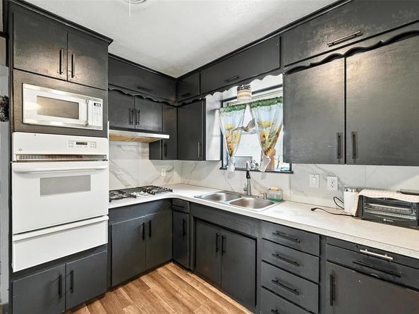 2501  New York Avenue , Fort Worth Texas 76104