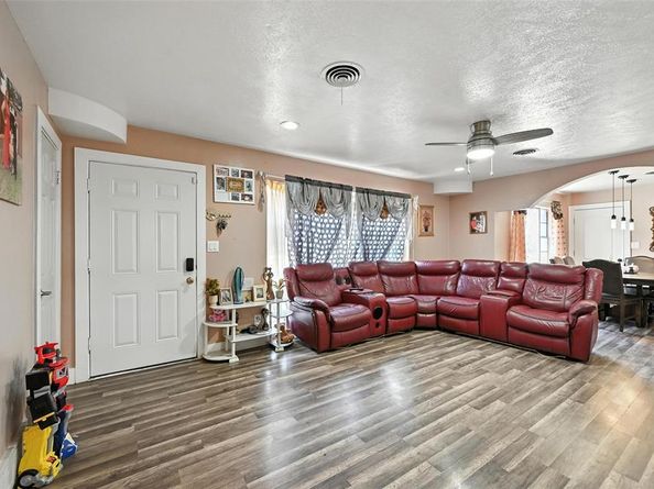 2501  New York Avenue , Fort Worth Texas 76104