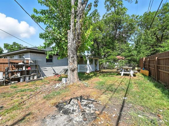 2501  New York Avenue , Fort Worth Texas 76104