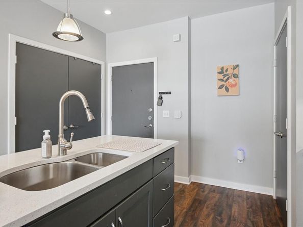 5609  SMU Boulevard  402, Dallas Texas 75206