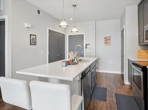 5609  SMU Boulevard  402, Dallas Texas 75206