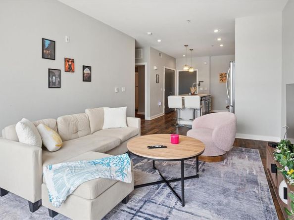 5609  SMU Boulevard  402, Dallas Texas 75206