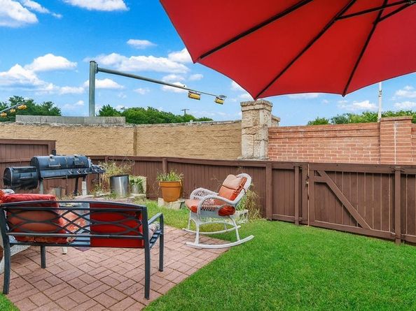 6614  Eagle Nest Drive , Garland Texas 75044