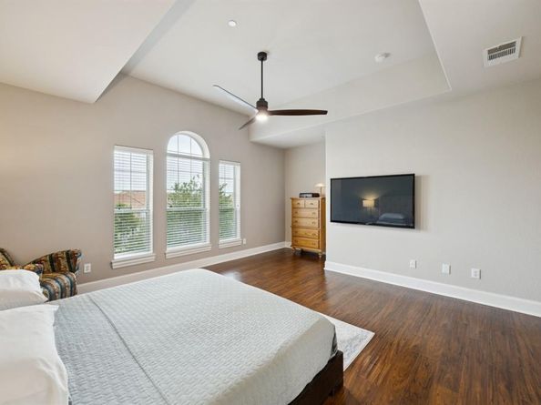 639  Senda  , Irving Texas 75039