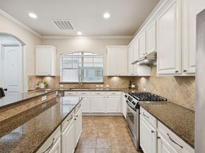 639  Senda  , Irving Texas 75039