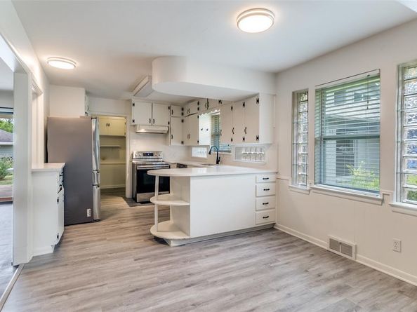 4184  Park Lane , Dallas Texas 75220